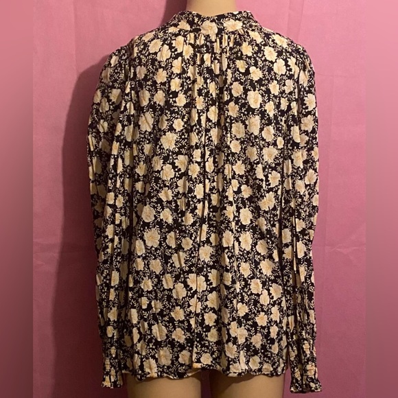WHO WHAT WEAR Women's Key Hole Neck, Long Sleeve Blouse, Size L - Picture 3 of 4